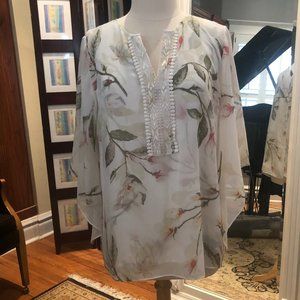 NWOT - Belle by Kim Gravel Peasant Blouse